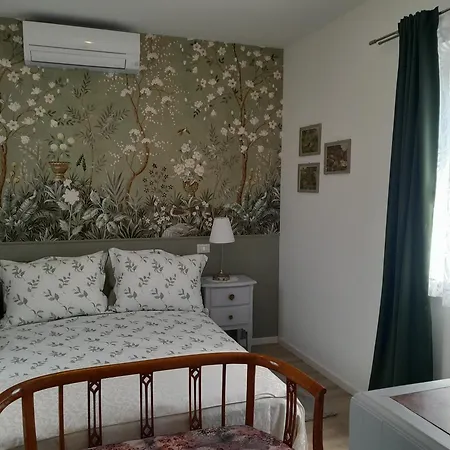 Cortile Fiorito Bed & Breakfast *