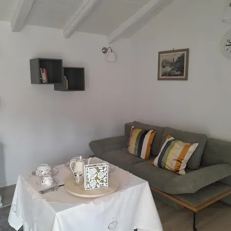 Cortile Fiorito Bed & Breakfast 3*