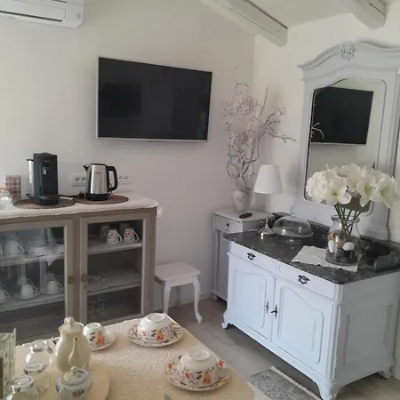 Bed & Breakfast Cortile Fiorito *