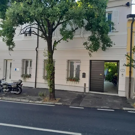 Nocleg ze śniadaniem Cortile Fiorito Mini Gorycja